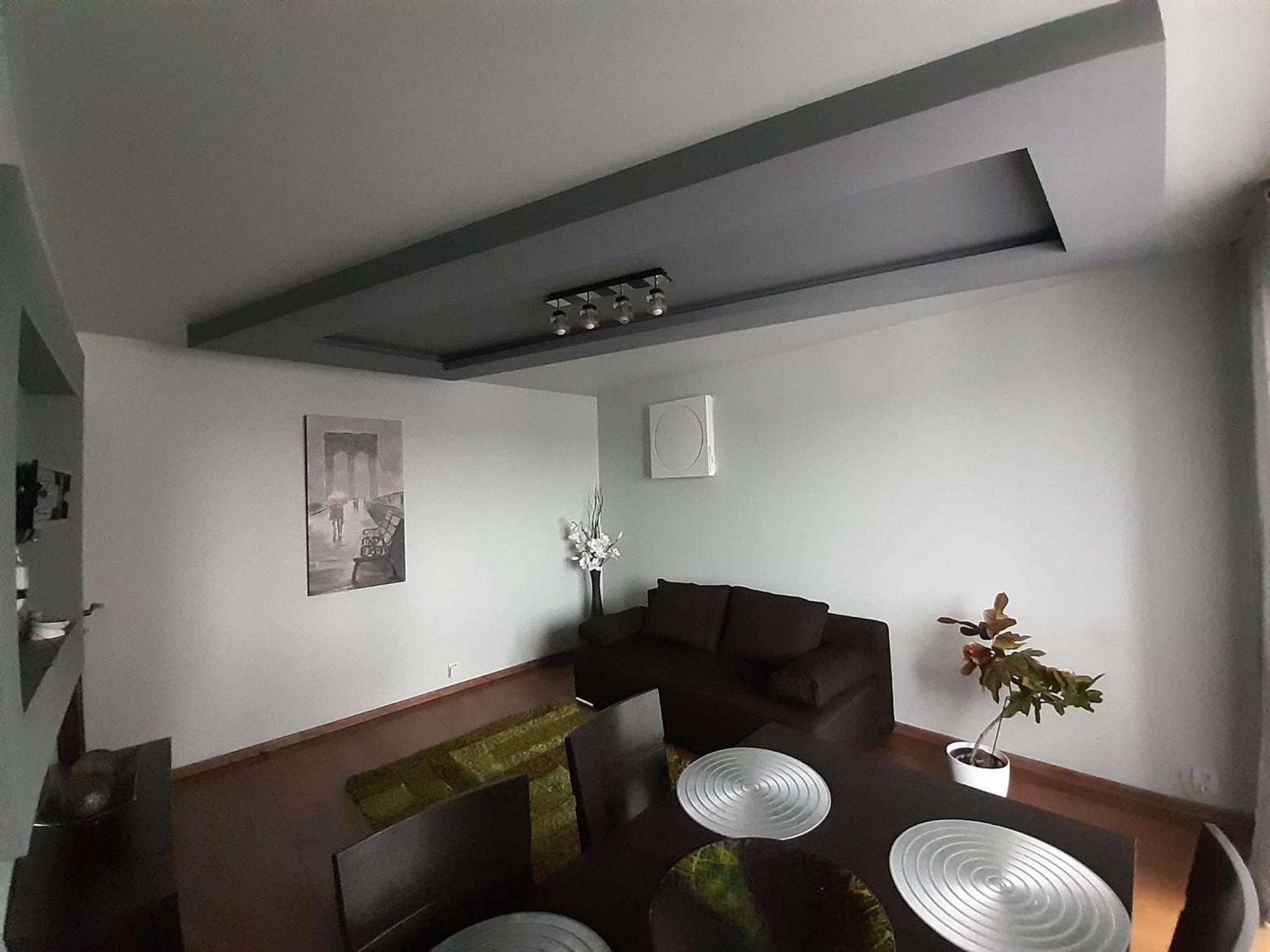 A Beautiful, Modern, Air-conditioned And Furnished 3-room Krakau